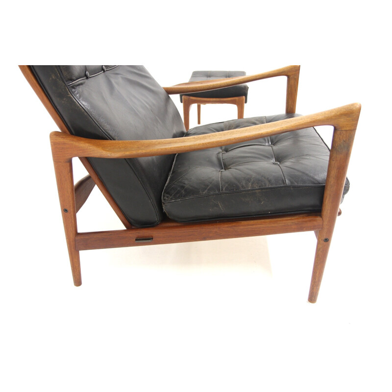 Fauteuil vintage "örenäs" en teck massif et cuir par Ib Kofod Larsen pour olof perssons fåtöljindustri, Suède 1960