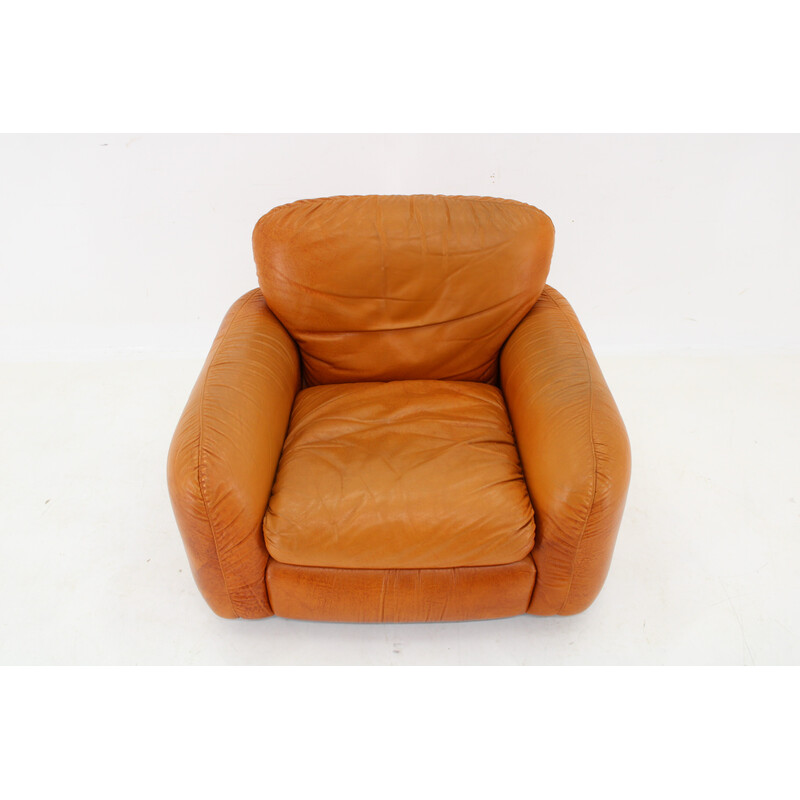 Vintage armchair in cognac leather, Italy 1970