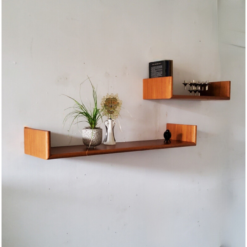 Pair of vintage floating wall shelves, 1960