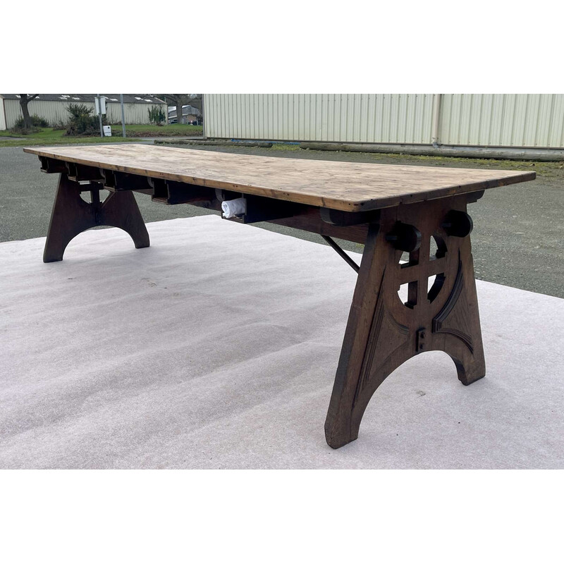 Vintage community table in oak and fir, 1930