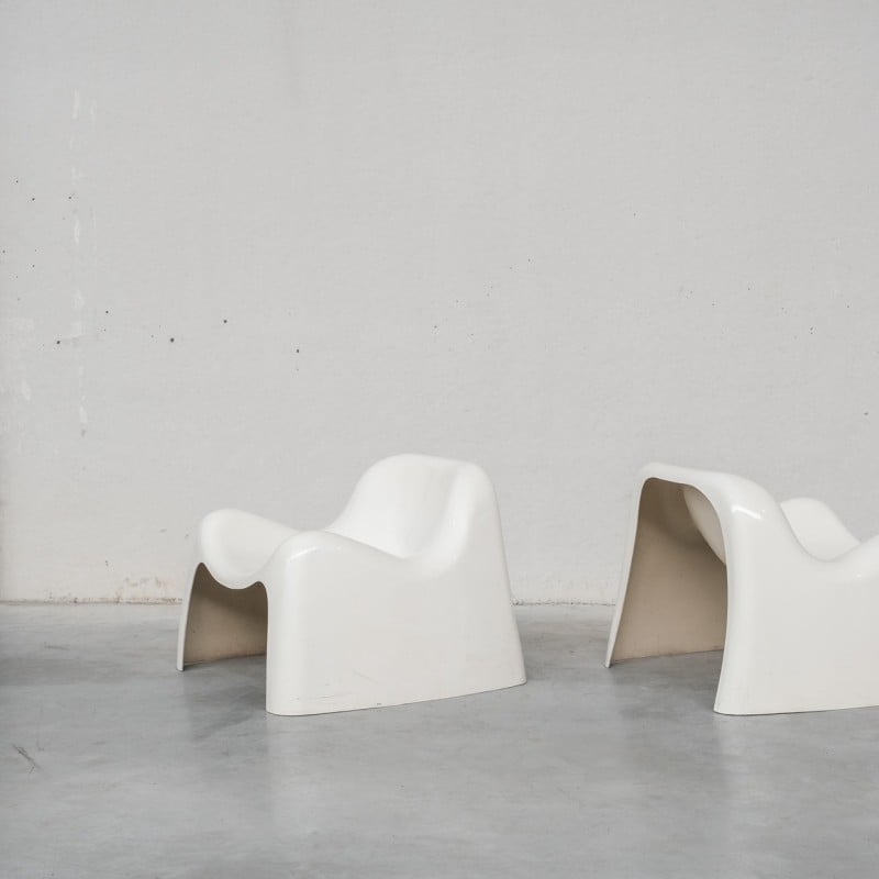 Paire de fauteuils vintage "Toga" en fibre de verre par Sergio Mazza pour Artemide, Italie 1968