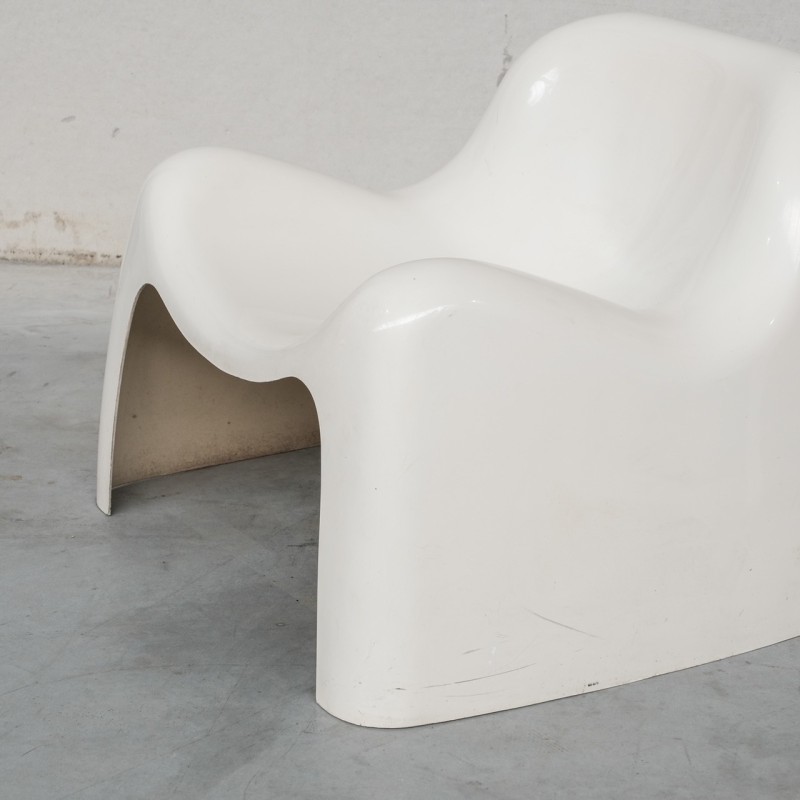 Paire de fauteuils vintage "Toga" en fibre de verre par Sergio Mazza pour Artemide, Italie 1968