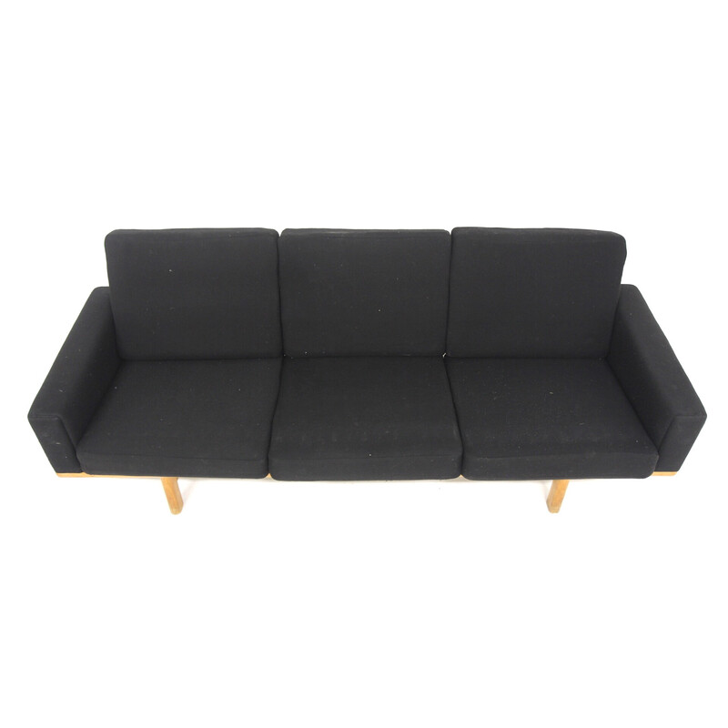 Vintage 3-seater sofa "GE-236" in solid oak and fabric by Hans J. Wegner for Getama, Denmark 1960