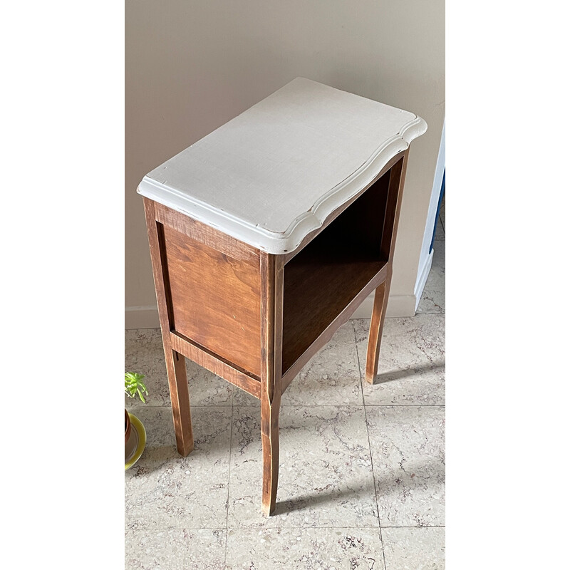 Mesa de cabeceira de madeira branca vintage