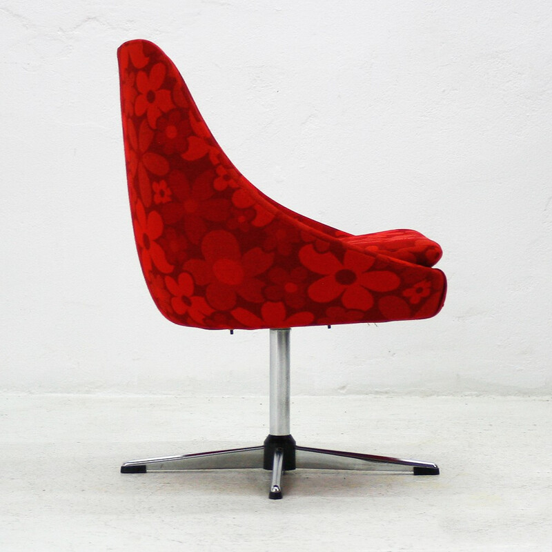 Swivel red chair with floral pattern - 1970s