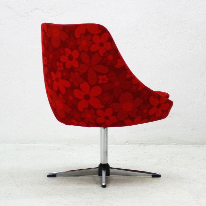Chaise pivotante rouge avec motifs floraux - 1970 
