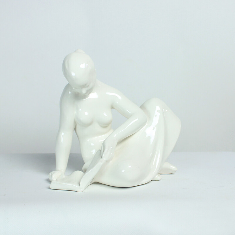 Skulptur aus weißem Porzellan für Jihokera, 1960
