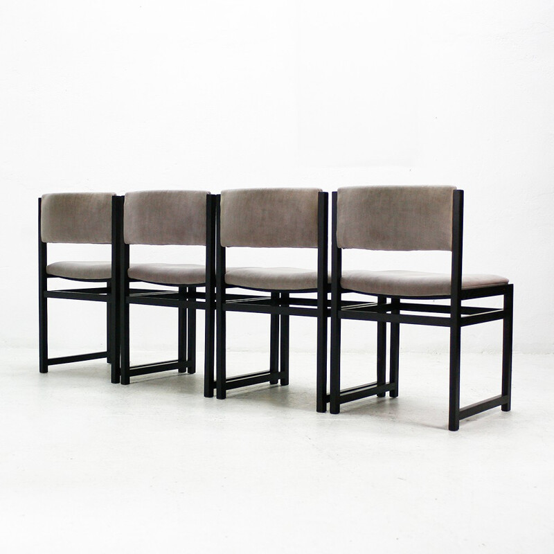 Ensemble de 4 chaises à repas en velours gris - 1970