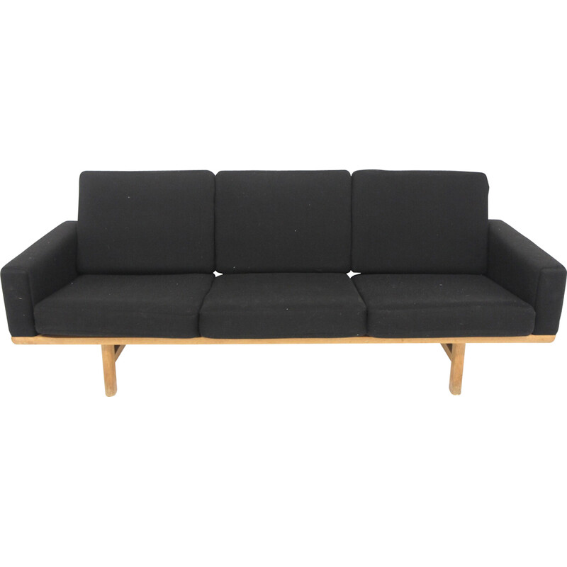 Vintage 3-seater sofa "GE-236" in solid oak and fabric by Hans J. Wegner for Getama, Denmark 1960