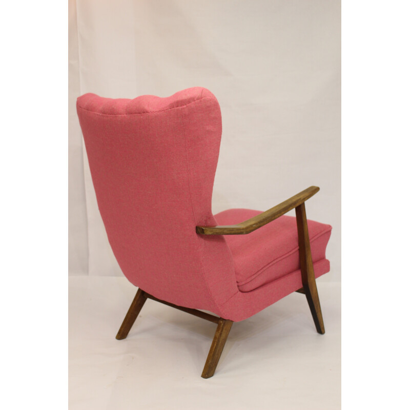 Pink Scandinavian armchair in solid oak edited by Lelievre- 1950s