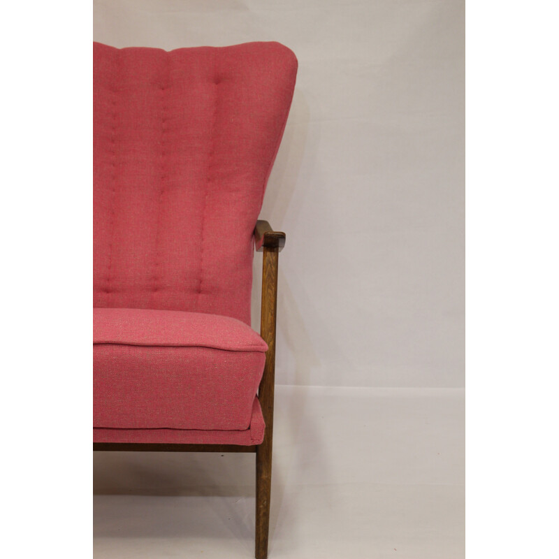 Pink Scandinavian armchair in solid oak edited by Lelievre- 1950s