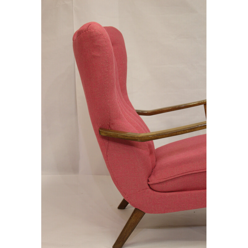 Pink Scandinavian armchair in solid oak edited by Lelievre- 1950s