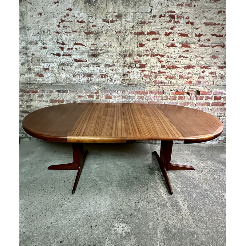 Vintage round teak table with extensions for VV Möbler, Denmark 1960