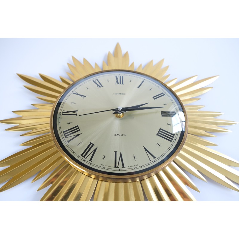 Horloge murale vintage Starburst en teck et chrome pour Metamec, Angleterre 1960