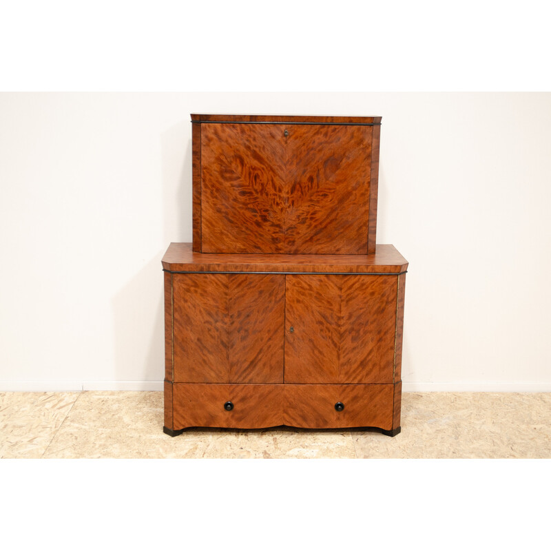 Vintage Art Deco sideboard in solid wood and walnut veneer, Czechoslovakia 1930