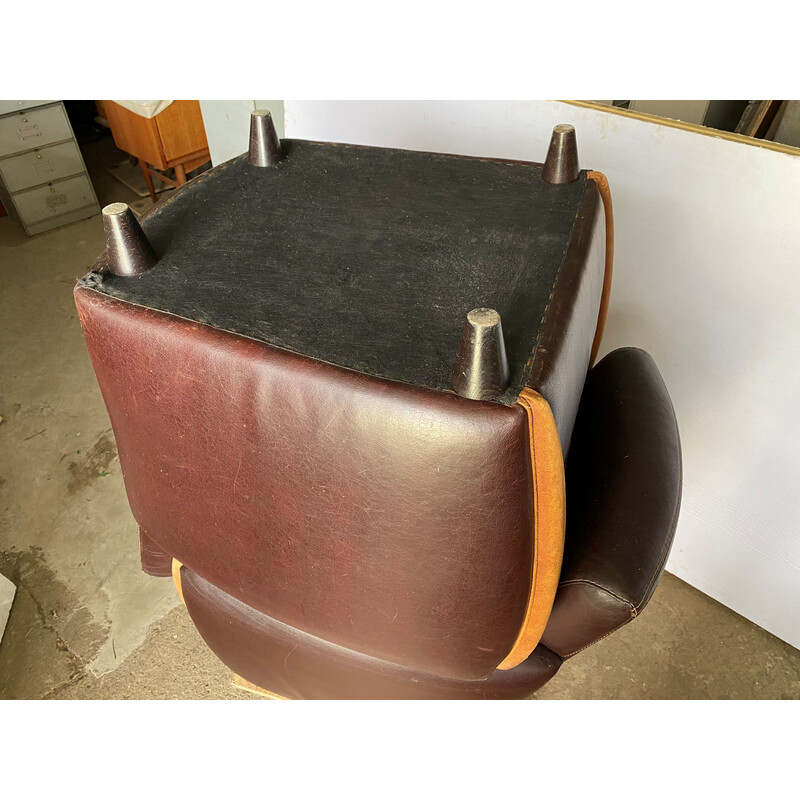 Pair of vintage "Club" armchairs in brown leather, 1970