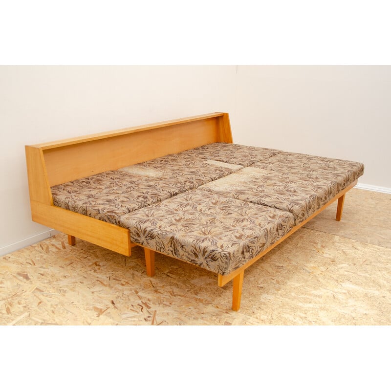 Sofá-cama vintage em madeira de faia e tecido, Checoslováquia 1960
