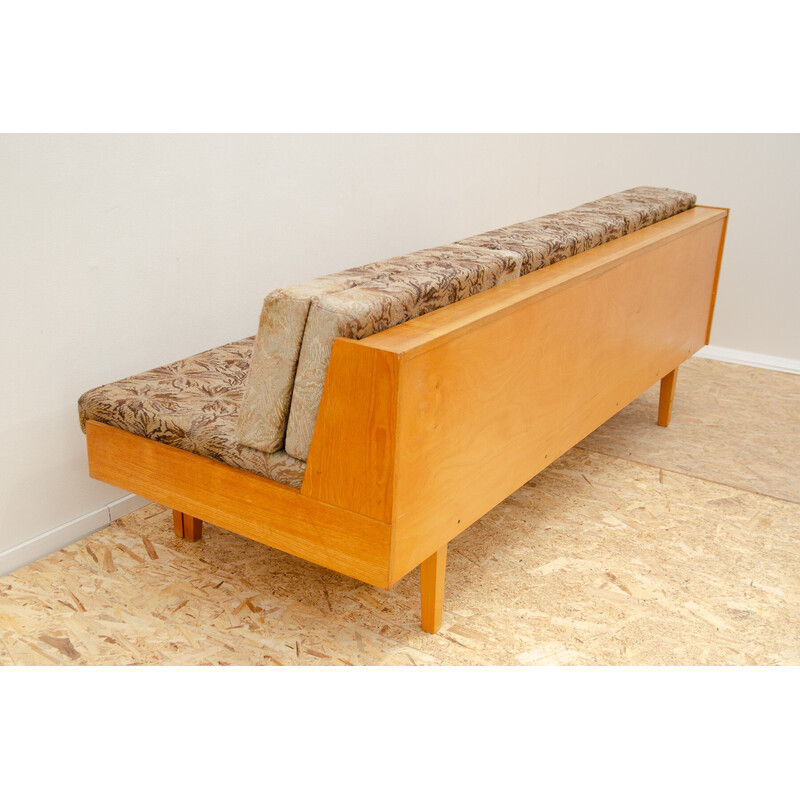 Vintage Schlafsofa aus Buchenholz und Stoff, Tschechoslowakei 1960