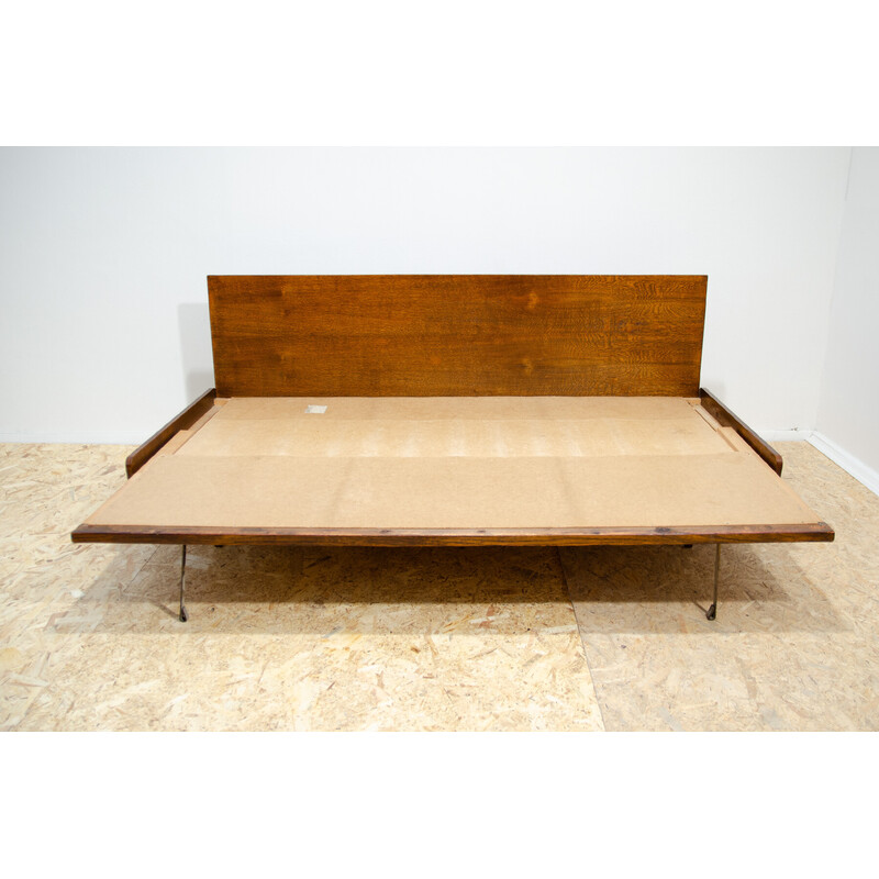 Sofá-cama dobrável vintage em madeira de faia e tecido para a Interiér Praha, Checoslováquia 1960