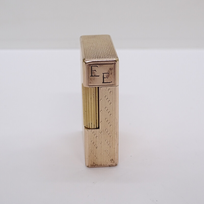 Vintage luxury lighter with yellow gold plating for S.T. Dupont