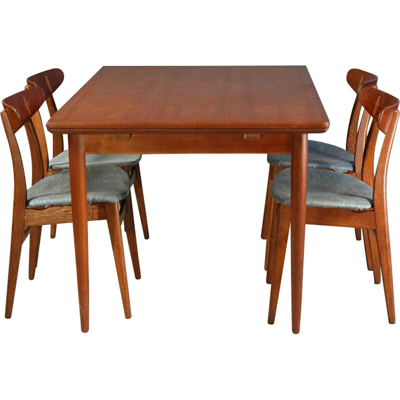 Set of 4 oak and teak Hans J. Wegner CH 30 Chairs and Extension Dining Table - 1950s