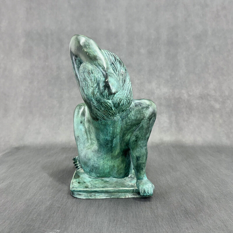 Vintage patinated bronze sculpture representing a nude woman