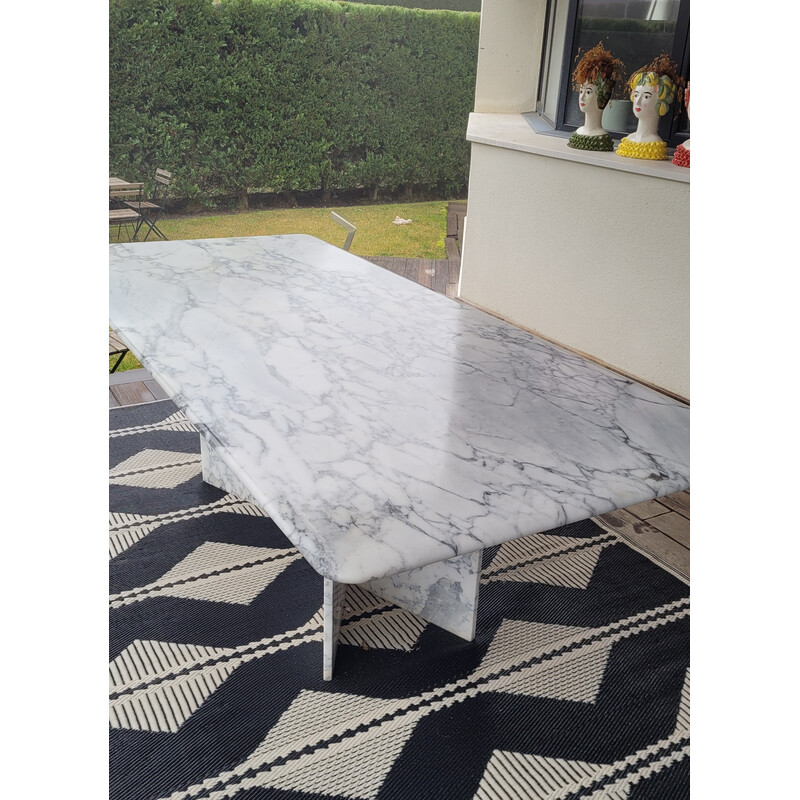 Vintage dining table in white Calacatta marble with gray veins, Italy 1970