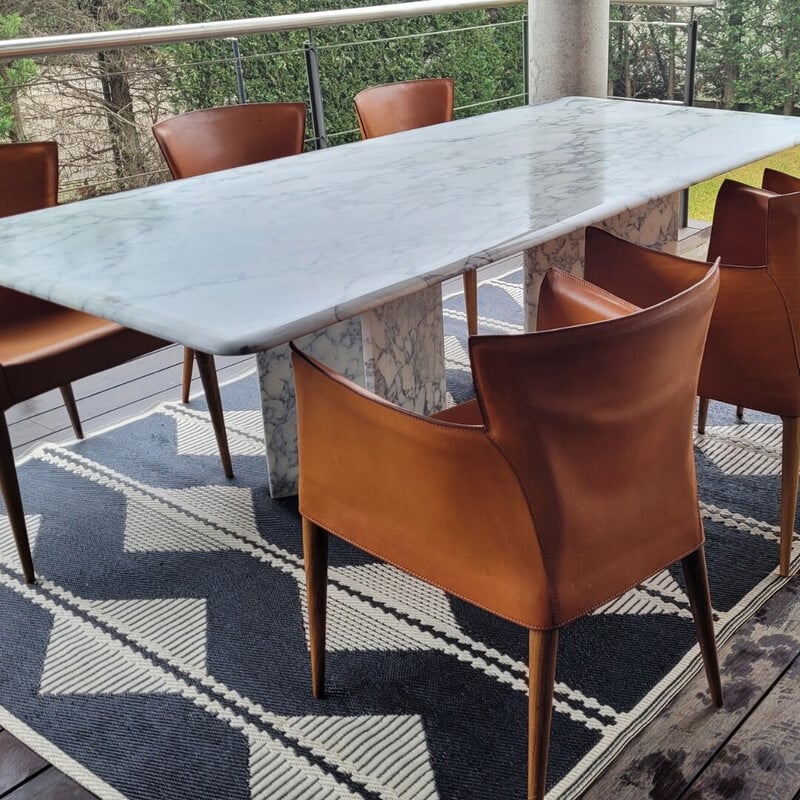 Vintage dining table in white Calacatta marble with gray veins, Italy 1970