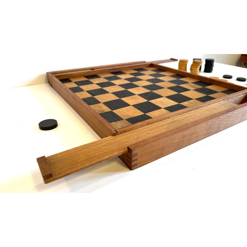 Vintage wooden checkers game with dovetail assembly