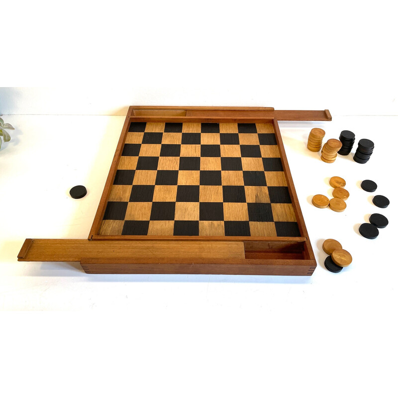 Vintage wooden checkers game with dovetail assembly