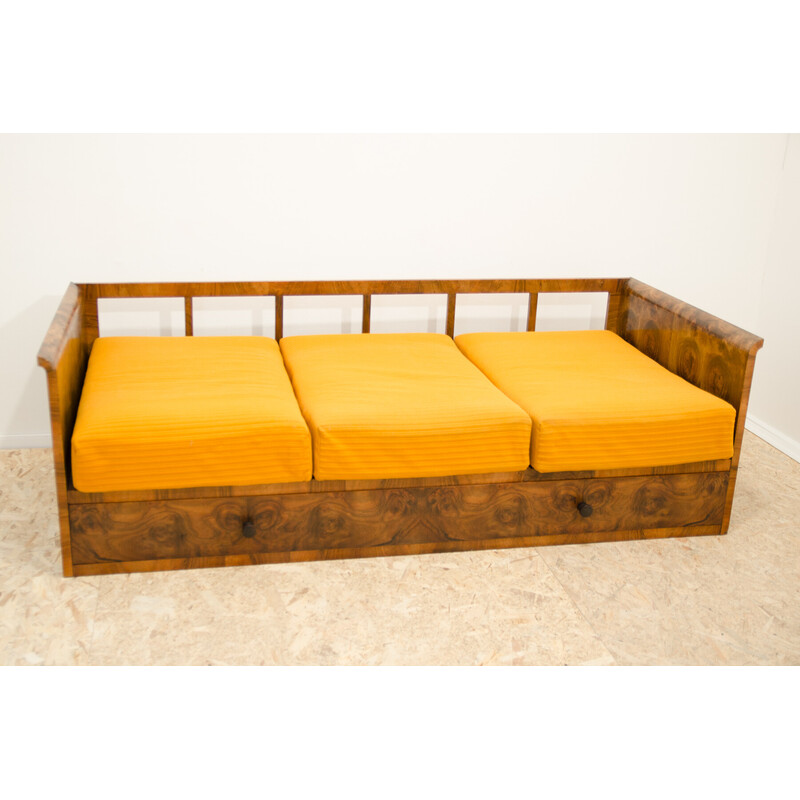 Vintage Art Deco 3-Sitzer-Sofa in Walnussfurnier, Tschechoslowakei 1930