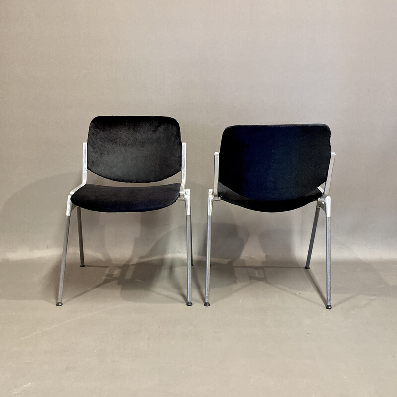 Set of 6 vintage metal and velvet chairs by Giancarlo Piretti for Castelli, 1960