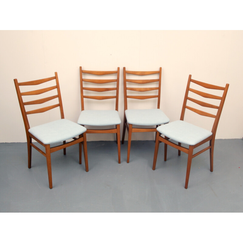 Ensemble de 4 chaises de salle à manger en hêtre - 1950