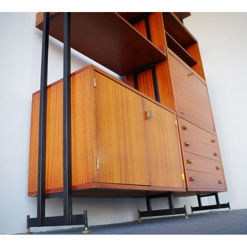 Adaptable set of teak shelving units - 1950s