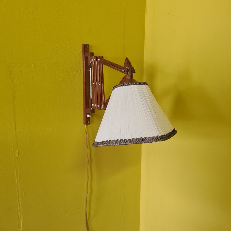 Lampada da parete vintage in teak e cerniera in legno, Paesi Bassi 1960