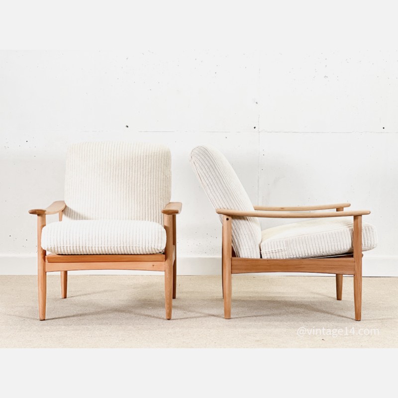 Pair of vintage elm wood armchairs by Guy Rogers, 1960