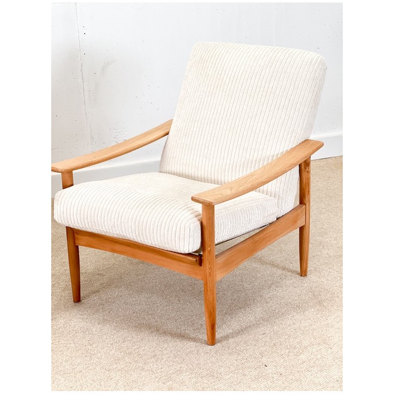 Pair of vintage elm wood armchairs by Guy Rogers, 1960