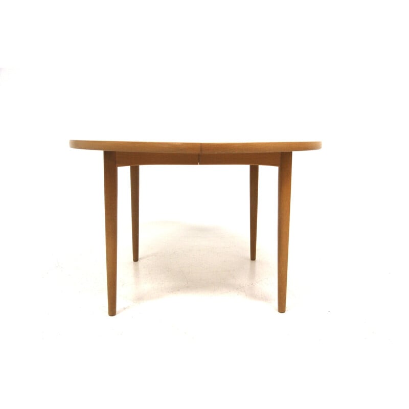 Vintage "Triva" oak dining table with 2 extensions by Yngvar Sandström for Nordiska Komapniets Verkstäder, Sweden 1960