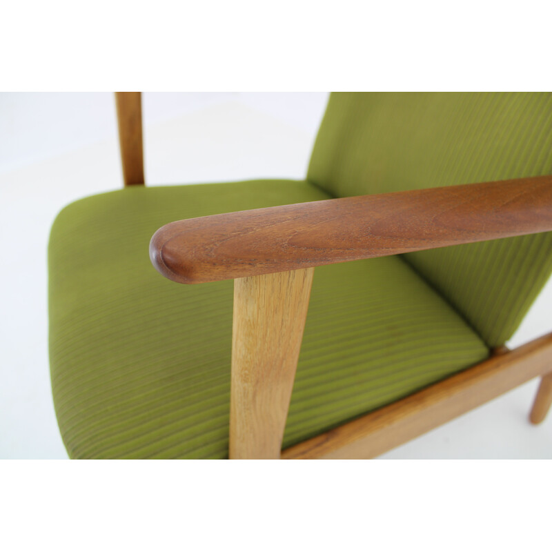 Vintage teak and oak armchair by Kurt Olsen, Denmark 1960