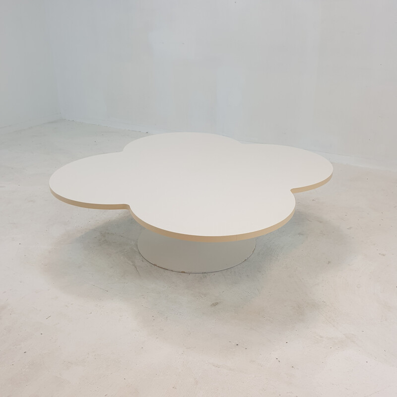 Vintage "Flower table" coffee table in white laminate by Kho Liang for Artifort, Netherlands 1960