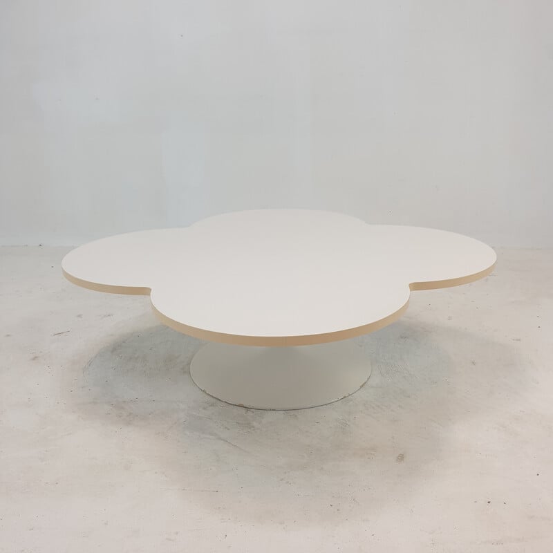 Mesa de centro vintage "Flower table" em laminado branco por Kho Liang para Artifort, Holanda 1960