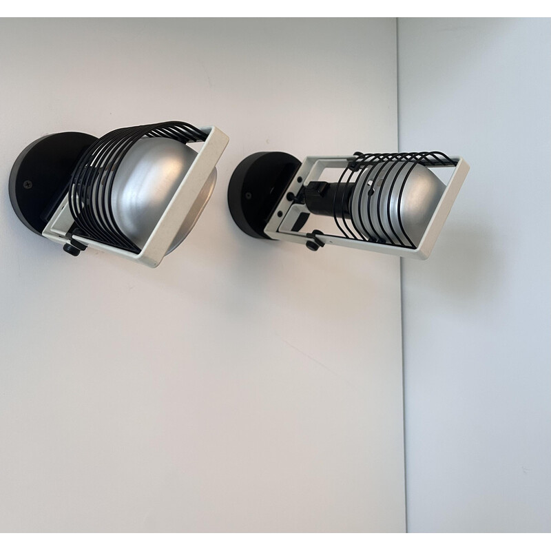 Pair of vintage Sintesi adjustable wall lights in lacquered metal and aluminum by Gismonti for Artemide, Italy 1975