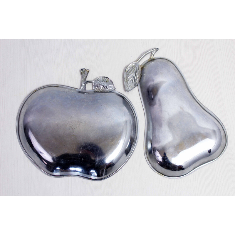 Pair of vintage “apple and pear” pockets in silver metal, 1970