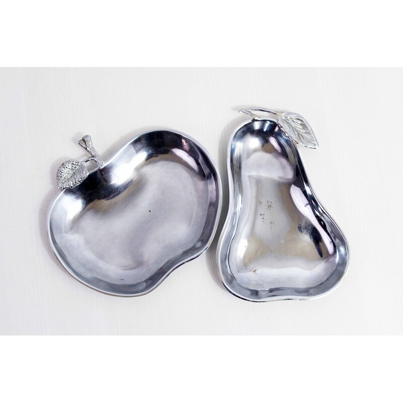 Pair of vintage “apple and pear” pockets in silver metal, 1970
