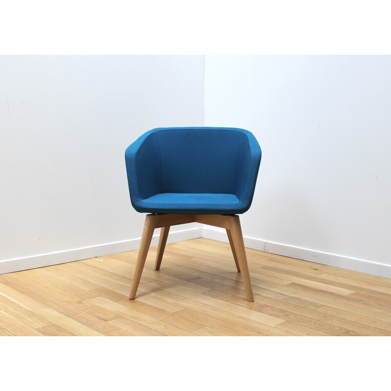 Vintage Tula Sessel aus hellem Holz und blauem Stoff für Narbutas