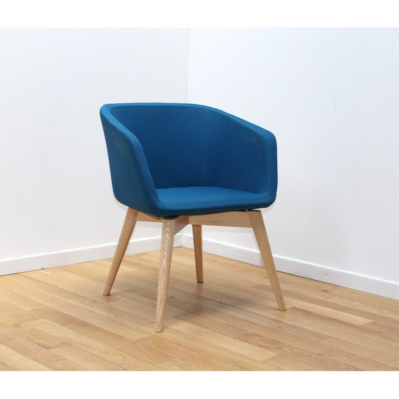 Vintage Tula fauteuil in licht hout en blauwe stof voor Narbutas