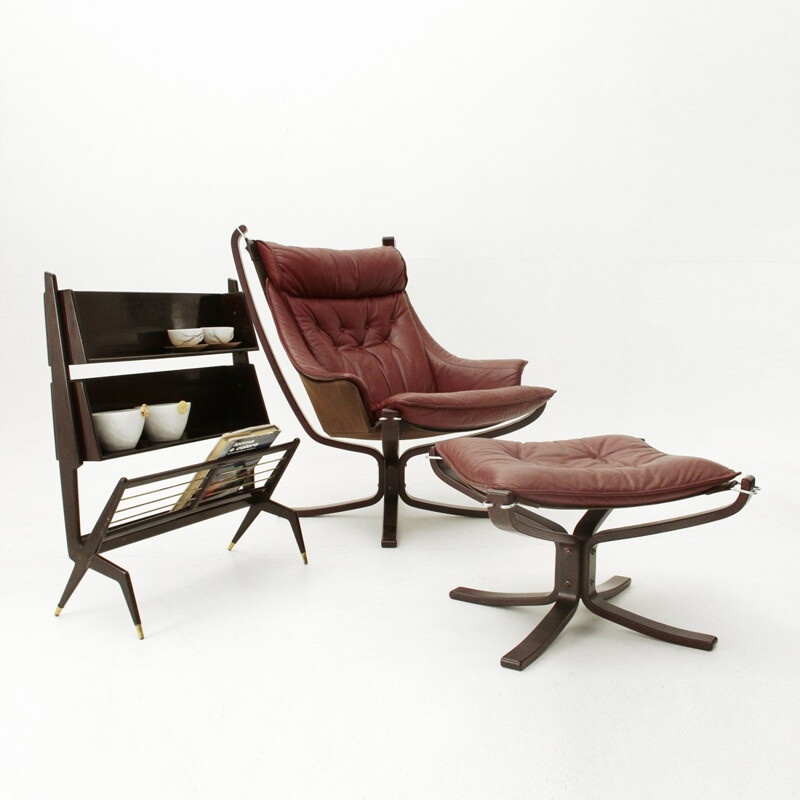 Small Italian storage furniture in dark wood and brass legs - 1950s