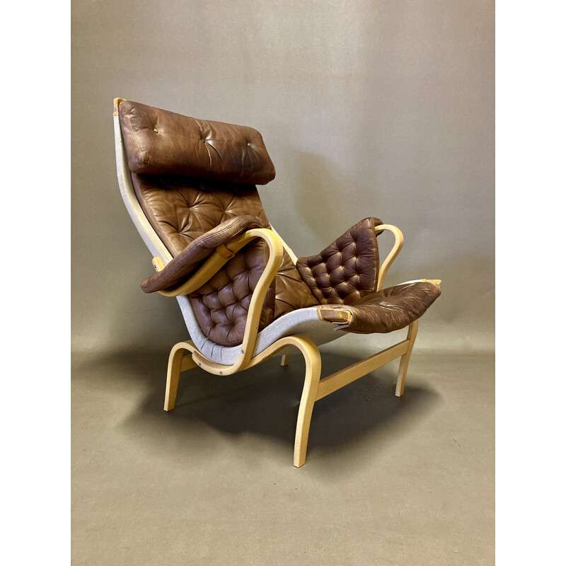 Fauteuil vintage "Pernilla" en cuir par Bruno Mathsson pour Dux, 1960