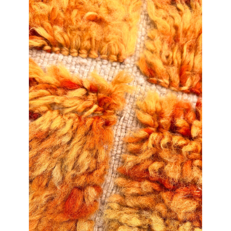 Vintage oranje Marokkaans Berber tapijt