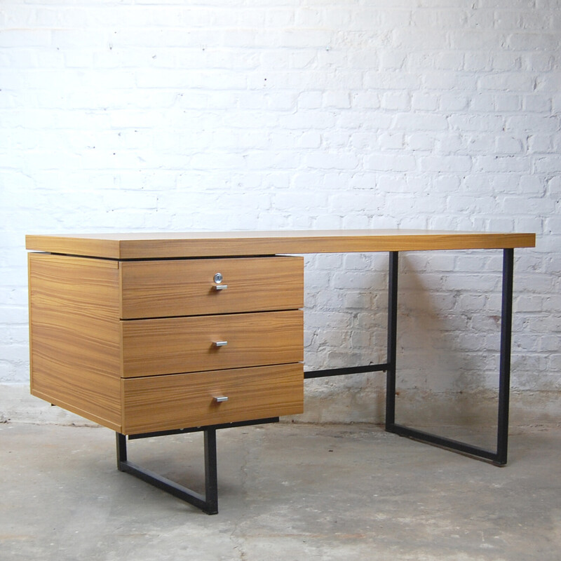 Vintage "Standard" desk in black lacquered metal and wood by Pierre Guariche for Meurop, 1960